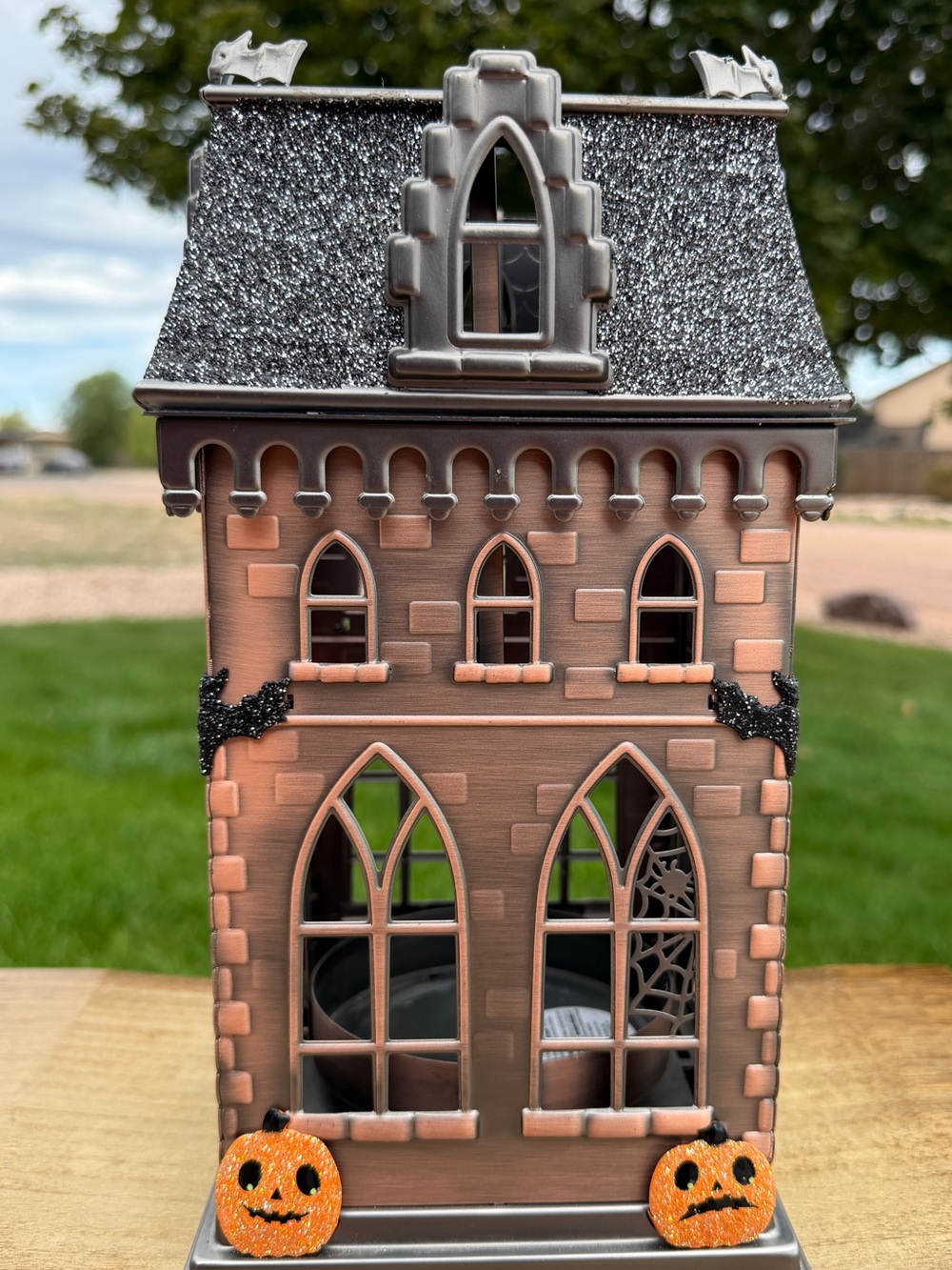 Bath & Body Works 2016 Halloween Haunted House Metal Luminary 3-Wick Candle Hold - Picture 4 of 10